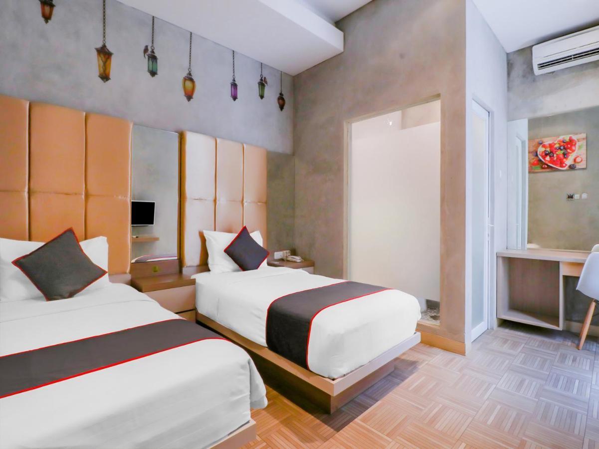 Super Oyo Collection O 31 The Batik Bed And Coffee Bandung Hotel Luaran gambar